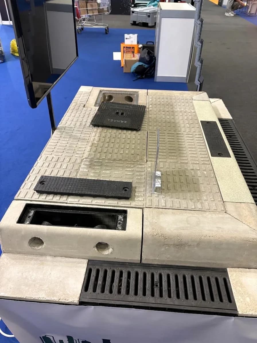 Vista superior del prototipo XANAEL expuesto en ExpoFoodTech 2026